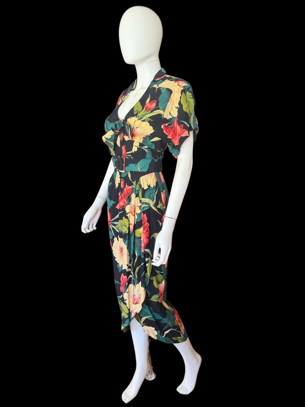 Beautiful Vintage Karen Alexander Tropical Print Sarong Style Dress